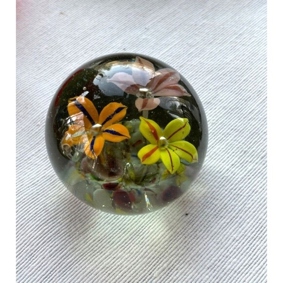 Murano Art Glass Paperweight Star Gazer Lily - Picture 9 of 13